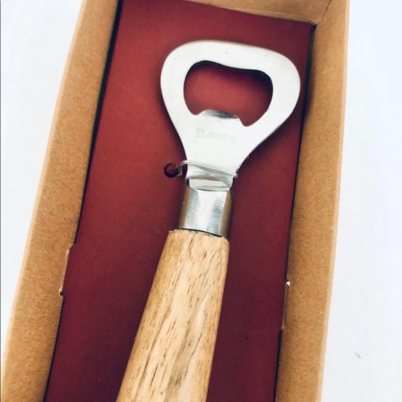ROOTS Bottle Opener Classic Cabin Wood Handle - Picture 5 of 10
